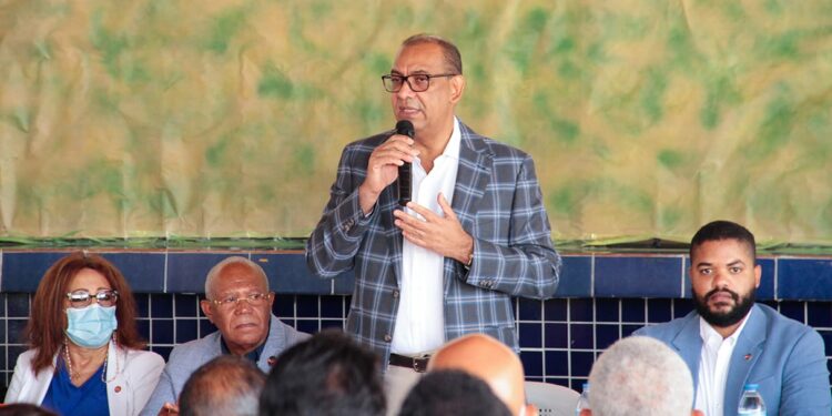 Obras Públicas sumará 3,600 trabajadores al Programa Nacional de Mantenimiento Vial