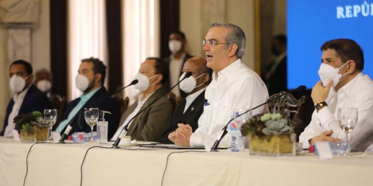 Gobierno crea fondo de unos RD$1,600 millones para garantizar estabilidad de precios de fertilizantes