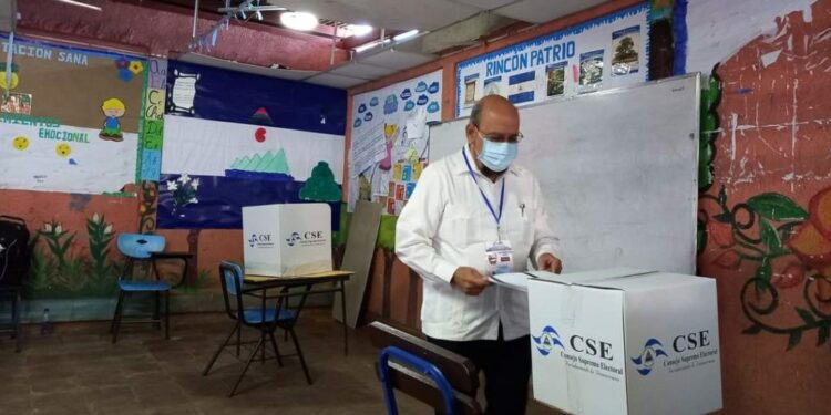 La oposición dice hubo pocos votantes en las elecciones en Nicaragua