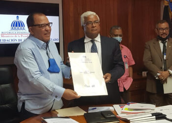 Comisión Liquidadora traspasa funciones y propiedades del CEA a Bienes Nacionales