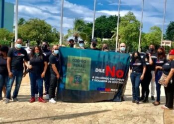 Rechazan nuevo Código Penal contemple creación de jurisdicción para militares y policías