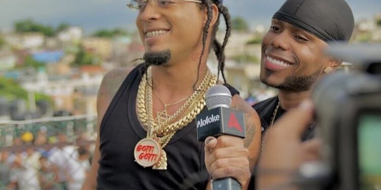 Rochy RD y Musicólogo, amor y paz en nueva colaboración
