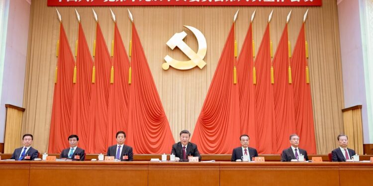 El PC Chino avala el liderazgo de Xi Jinping, rumbo ya a un tercer mandato