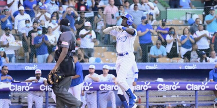 Licey detiene racha de derrota con victoria ante Gigantes