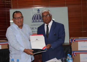 Entregan activos e inventarios documentales de CORDE a Bienes Nacionales