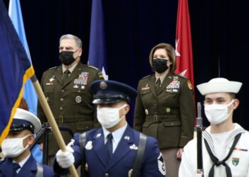 Díaz Morfa valora desarrollo mujer militar