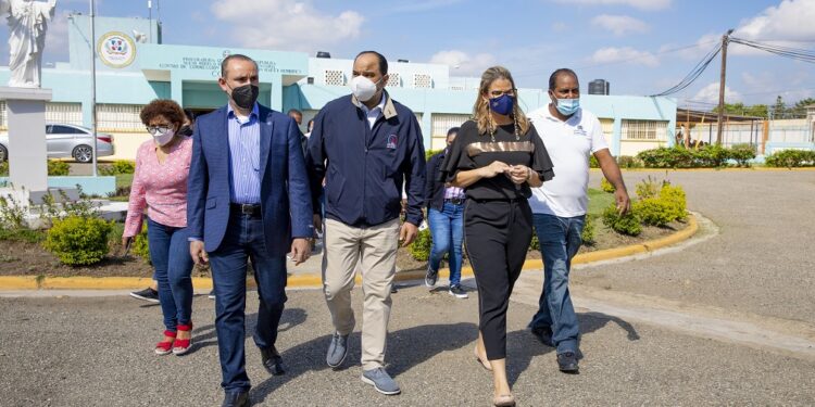 Incumbentes del Sistema Penitenciario y Defensor del Pueblo se reconocen esfuerzos a favor de los presos