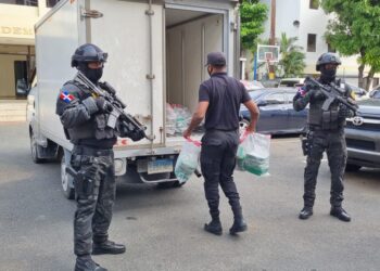 Autoridades ocupan 159 libras de marihuana y nueve kilos de cocaína en Pedernales.