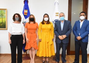 Gobierno lanza Piloto Comunidades de Cuidado en Santo Domingo Este, Azua y Bánica