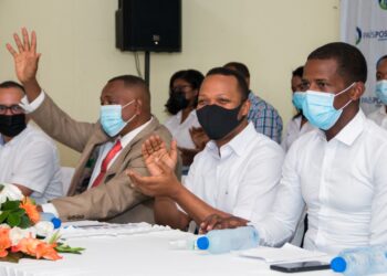 Cientos de expeledeistas de Villa Altagracia apoyan al presidente Abinader