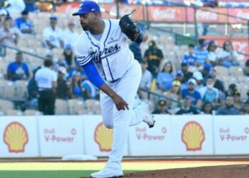 Tigres vencen a las Águilas y las Estrellas a los Toros en entrada extra