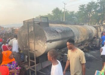 Sierra Leona: Explosión de camión de combustible mata al menos 94 personas y otros 92 resultan heridos