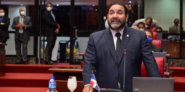 PRSC dice existe un “complot internacional” para fusionar RD y Haití