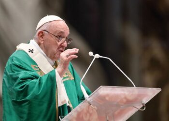 El Papa se reúne con 71 jóvenes de 42 países incluidos de República Dominicana