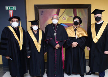 UCSD gradúa 1,210 nuevos profesionales en Grado y Postgrado