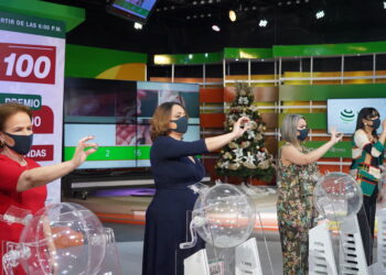 LN rompe récord de ganadores en su sorteo Extraordinario de Navidad con 132 millones