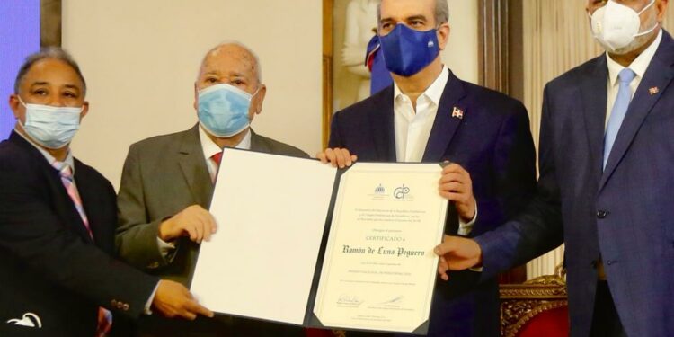 Ramón de Luna recibe el Premio Nacional del Periodismo