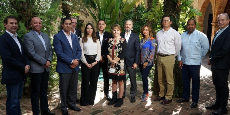 Jorge Subero Medina elegido presidente de ADETI