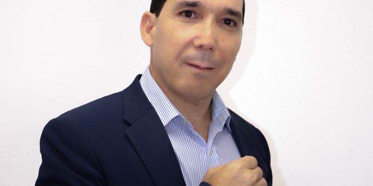 Anuncian al productor Ángel Puello como director general del Canal 6