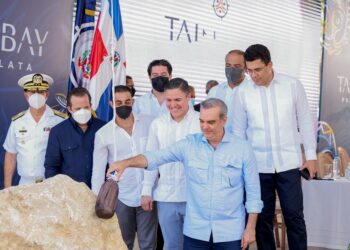 Abinader inaugura terminal de cruceros Taíno Bay en Puerto Plata