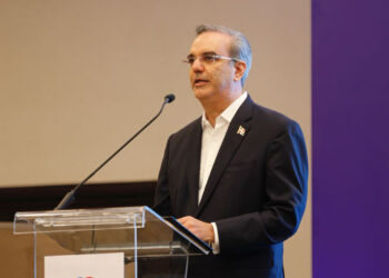 Abinader expone en la Cámara Americana de Comercio las fortalezas de la República Dominicana