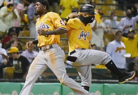 Águilas empatan en el primero, Licey escala el segundo, Gigantes vencen Toros