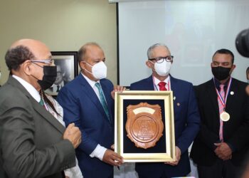 Premio Nacional de Medicina galardona a médico pediatra y a la empresa Tecnomed Caribbean