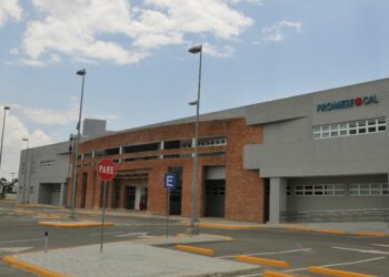 Promese/Cal avanza en reabastecimiento de las 595 Farmacias del Pueblo