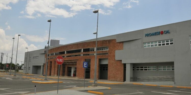 Promese/Cal avanza en reabastecimiento de las 595 Farmacias del Pueblo