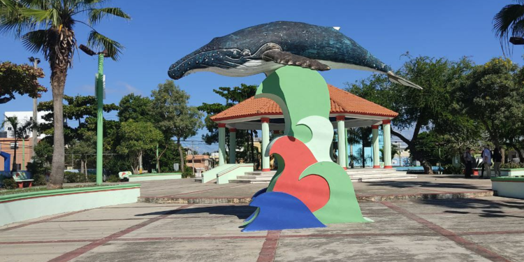 Ayuntamiento entrega más de 20 parques remozados en de Santo Domingo Este