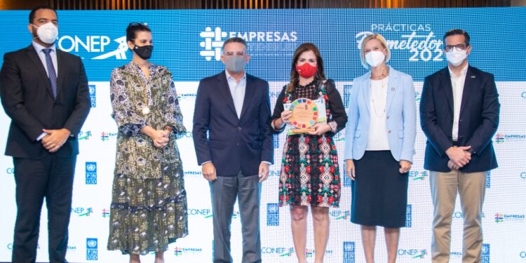 NUVI es reconocida por el PNUD y el CONEP en Catálogo de Prácticas Prometedoras