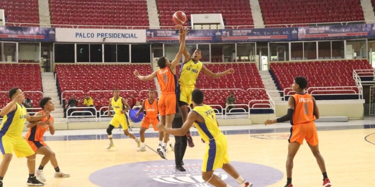 La Vega, Barahona y Santiago dominan en baloncesto escolar