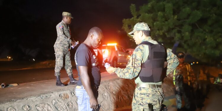 MIDE dispone de 3,800 soldados para reforzar patrullaje PN en Navidad