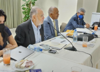 Ministro de Economía afirma que se malgastan 150 mil millones de pesos en el Estado