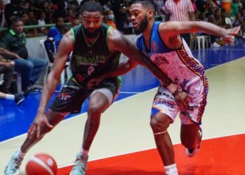 Savica y San José triunfan en torneo basket superior de Higüey