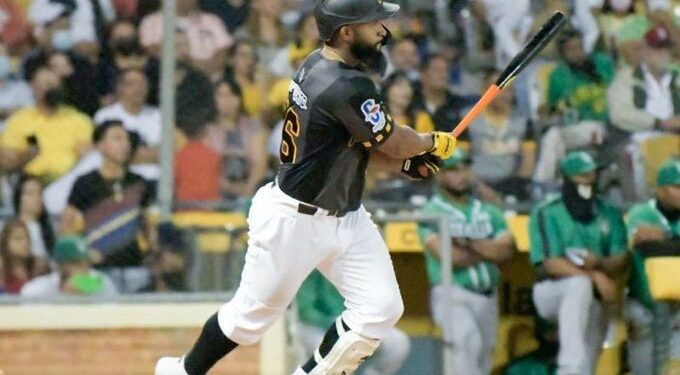 Águilas doblegan a las Estrellas, los Tigres superan a Gigantes y Leones blanquean a Toros