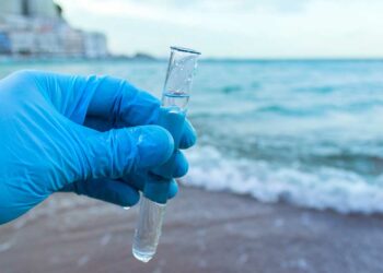 China desaliniza más de 1,65 millones de toneladas de agua de mar al día