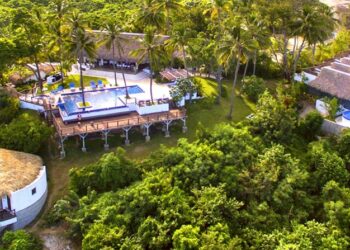 Investigan origen incendio en Hotel Casa Bonita