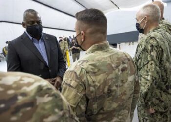 El jefe del Pentágono se la pone difícil a los miembros de la Guardia Nacional