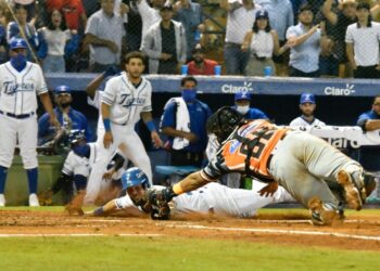Licey vence a Toros, Águilas disponen de Gigantes  y  Estrellas superan a Leones