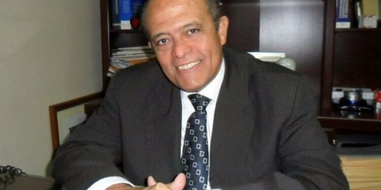 Destacado neurólogo advierte para enero ola de contagios del Covid-19 en RD