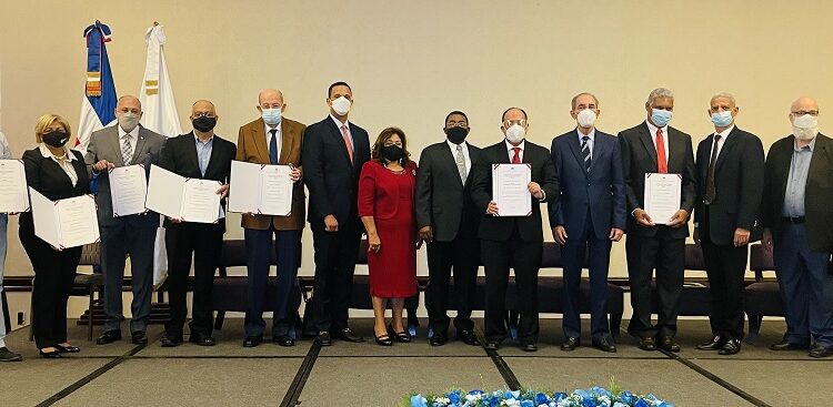 Mescyt entrega premio Investigador Científico de la Nación 2021