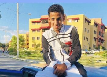 El Benjamín hace camino al andar en la música urbana