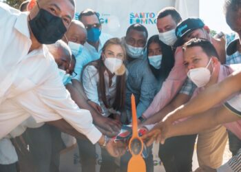 Alcaldía del Distrito Nacional inicia asfaltado en La Puya