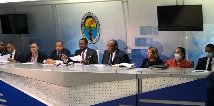 Abogados del PRD ven buscan amedrentar a su director de comunicaciones