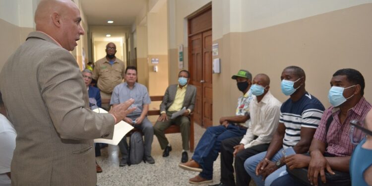 Logran acuerdo de pago con petrolera APA a favor de pescadores