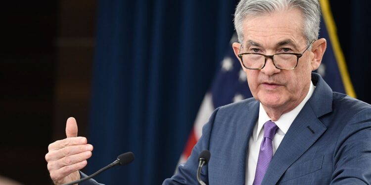 La Fed anticipa que "pronto" subirá tipos y apunta a marzo