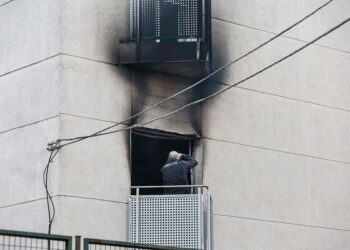 Seis muertos y 17 heridos por incendio en Valencia, España
