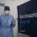 Suspenden casi 2.000 médicos de Italia por no vacunarse contra la COVID-19