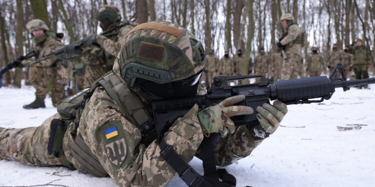 Llega a Ucrania segundo cargamento de armamento de EEUU